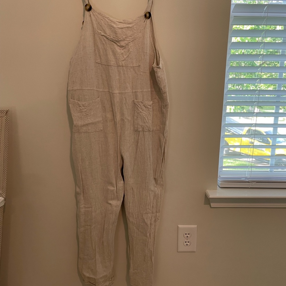Linen jumpsuit/jumper/overalls?